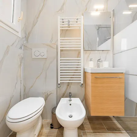 Costa Deluxe - Apartment Bologna